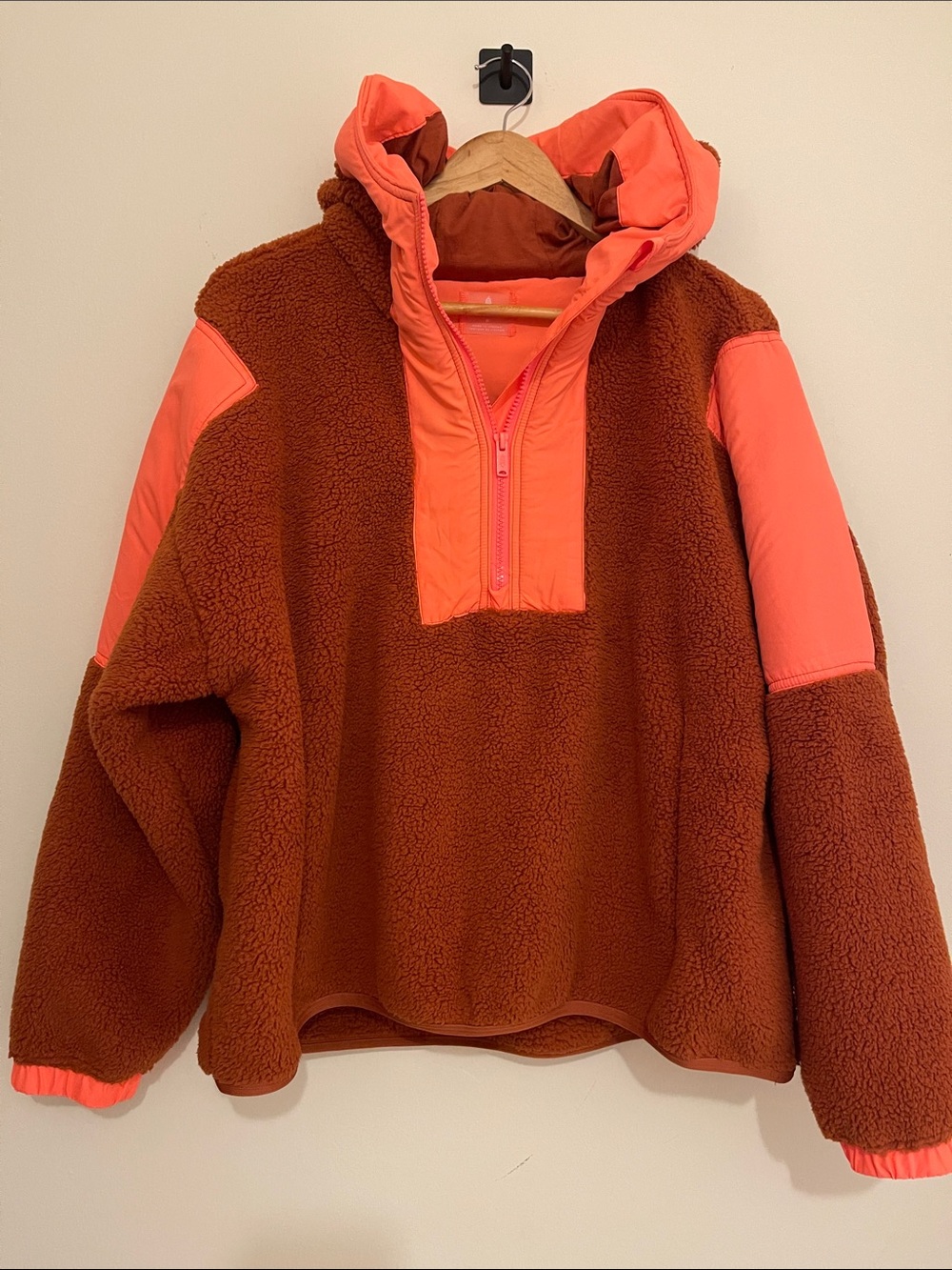 Free People Woman’s Spice & Coral Sherpa Pullover Jacket Heavy size M Oversized